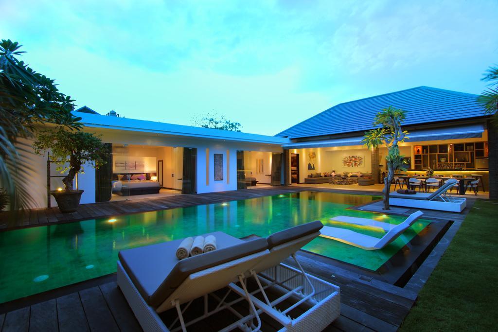 Villa Amba Laba By Optimum Bali Villas Семиняк Екстериор снимка
